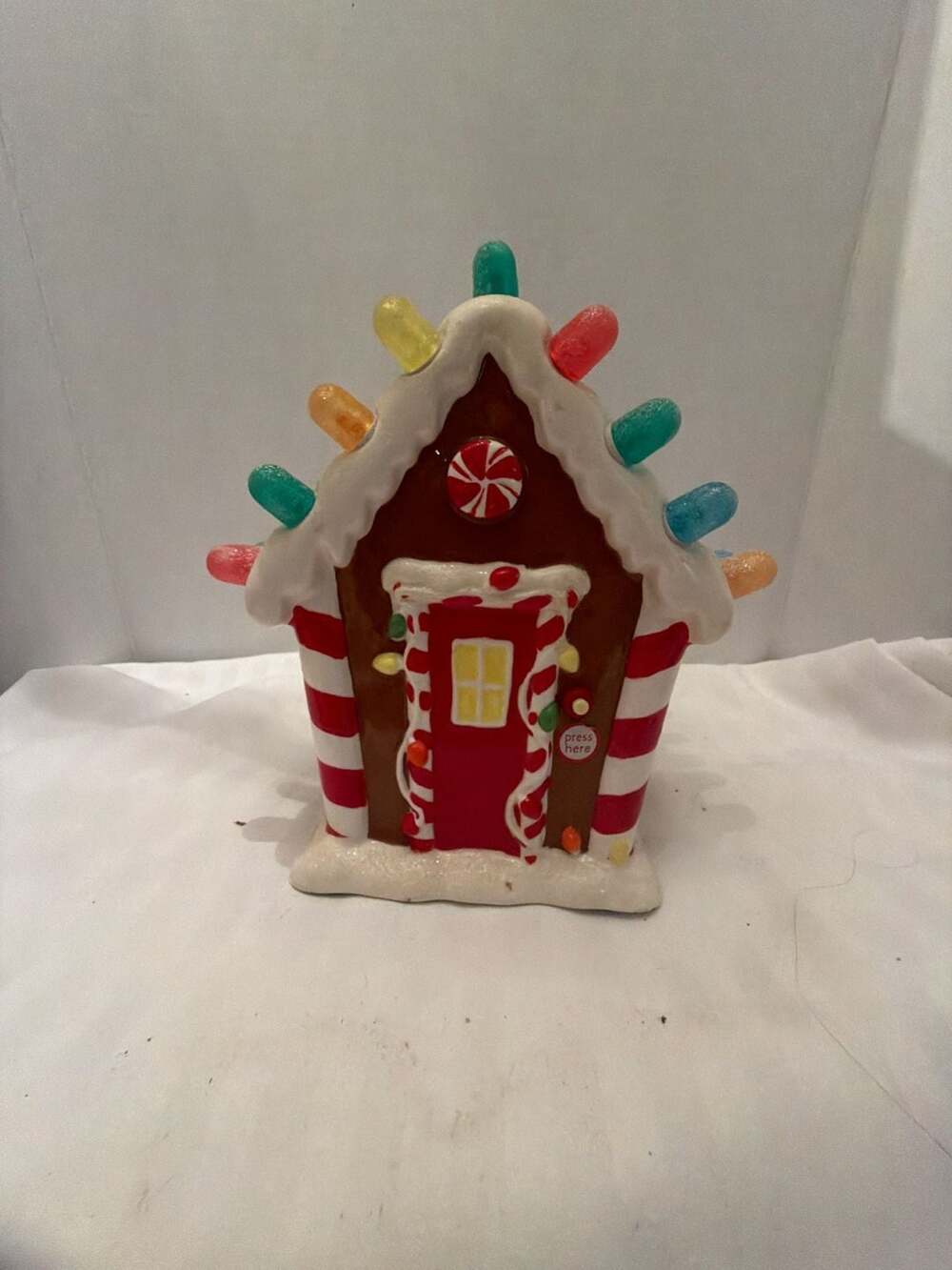 Hallmark 2008 Musical Lighted Gumdrop Gingerbread House
